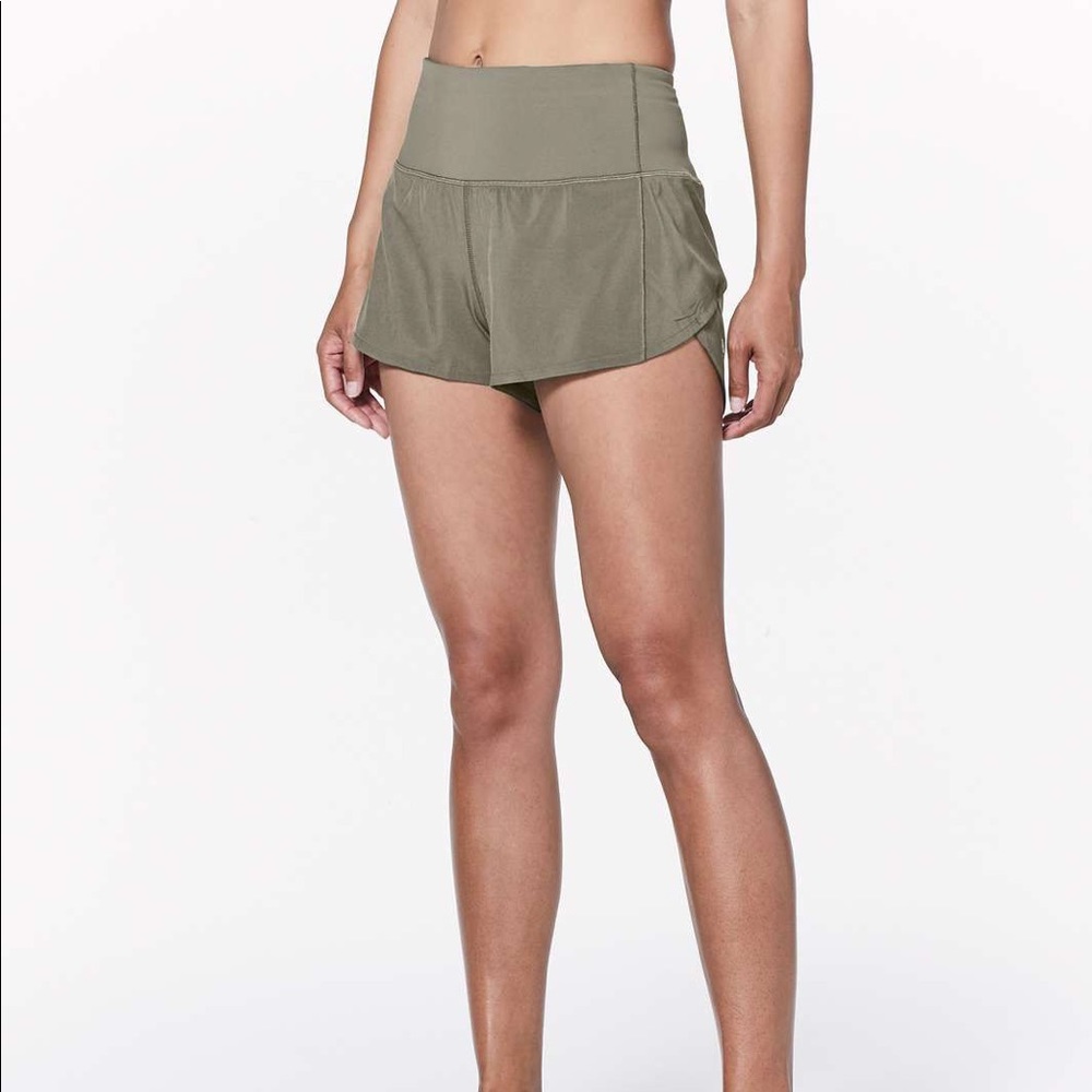 Lululemon Speed Up Short Hi-Rise *2.5" in Sage
